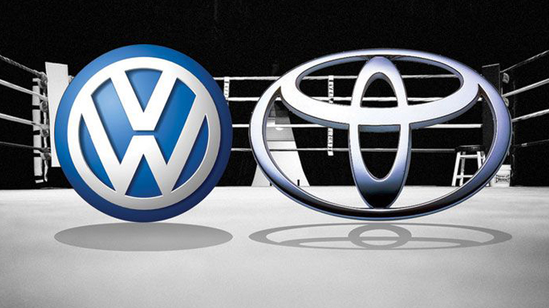 Μεγάλη μάχη μεταξύ VW και Toyota